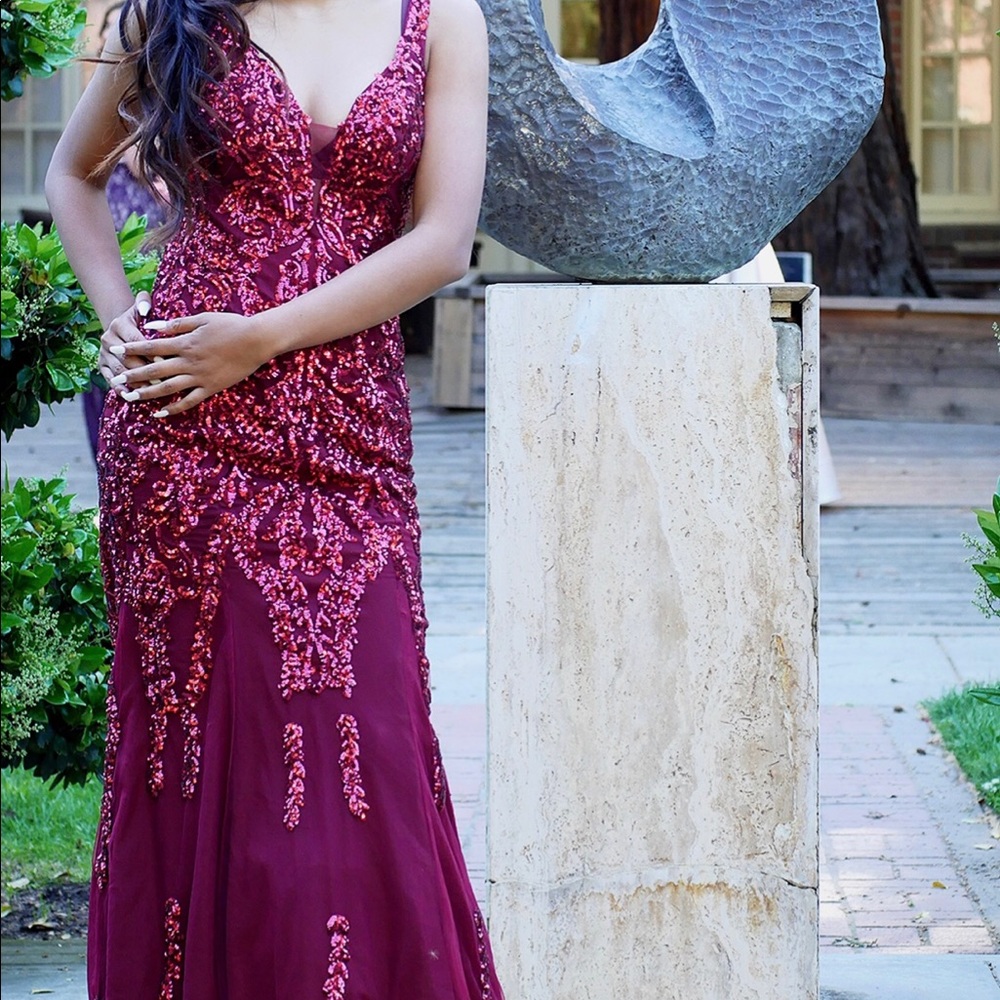 Prom Dress (Burgundy)
